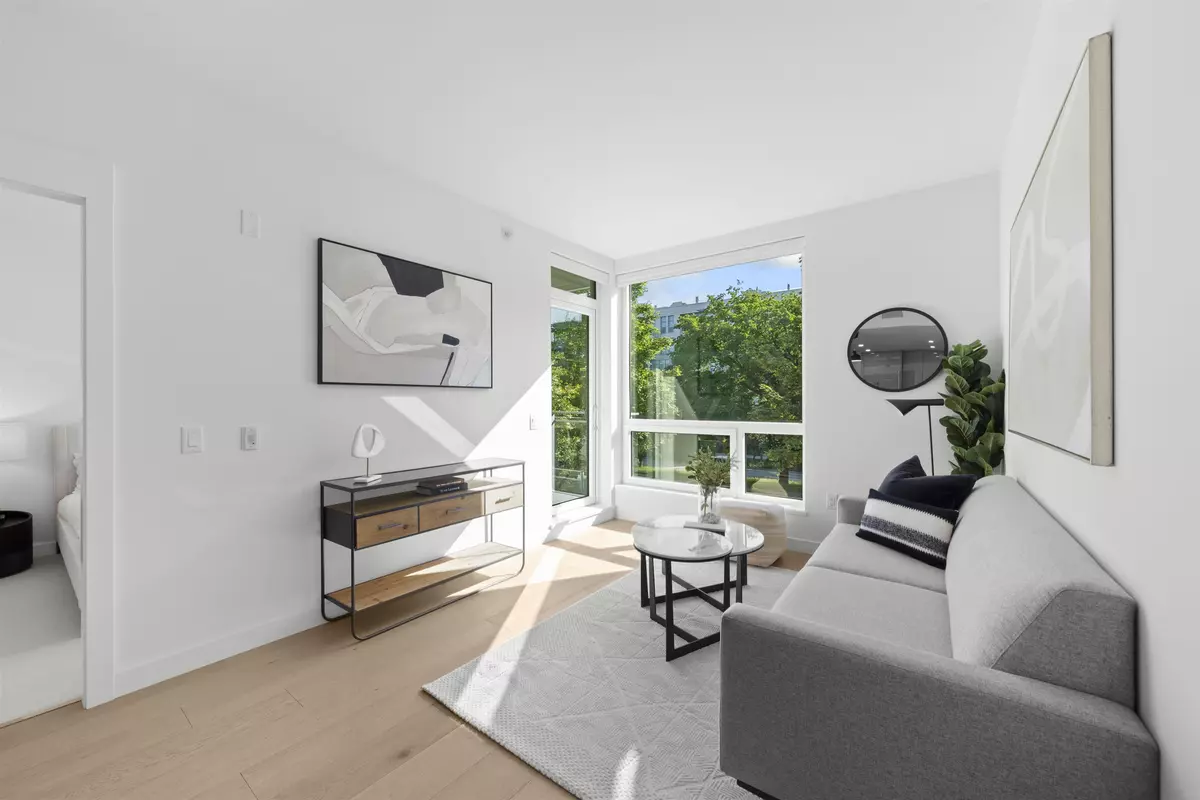 Vancouver, BC V5Z 2Z5,5058 Cambie ST #208