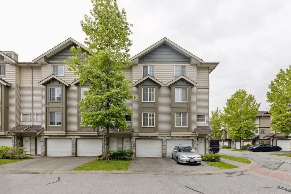 Surrey, BC V3R 2W1,14855 100 AVE #39