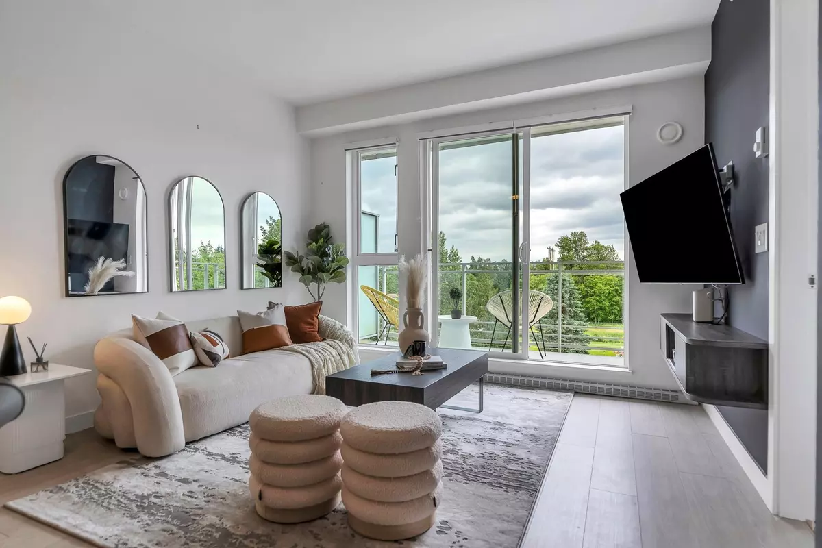 Surrey, BC V3T 0M7,10581 140 ST #616