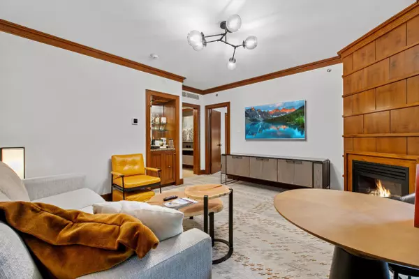 Whistler, BC V8E 0Y4,4591 Blackcomb WAY #319