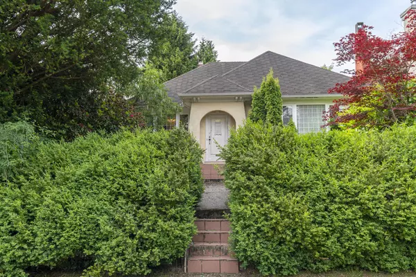 Vancouver, BC V6R 2M7,4660 W 11th AVE