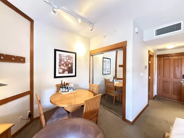 Whistler, BC V8E 1G6,4320 Sundial CRES #620