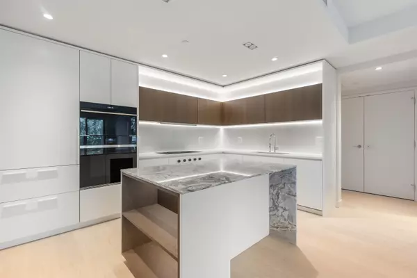Vancouver, BC V6S 2G5,3596 West 28th AVE #303