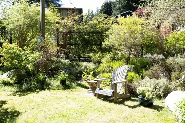 Gibsons, BC V0N 1V1,Reed RD