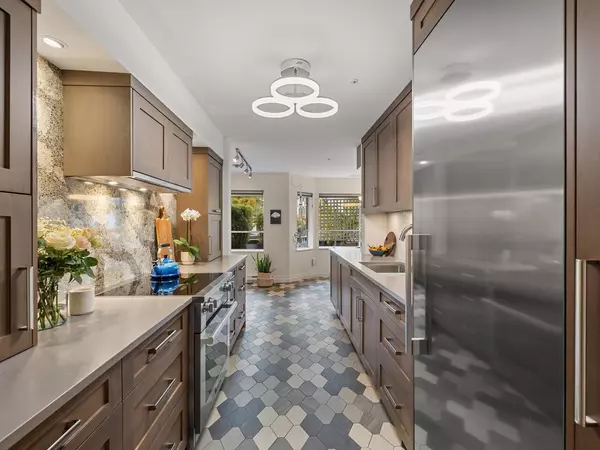 3690 Banff CT #112,  North Vancouver,  BC V7H 2Y7