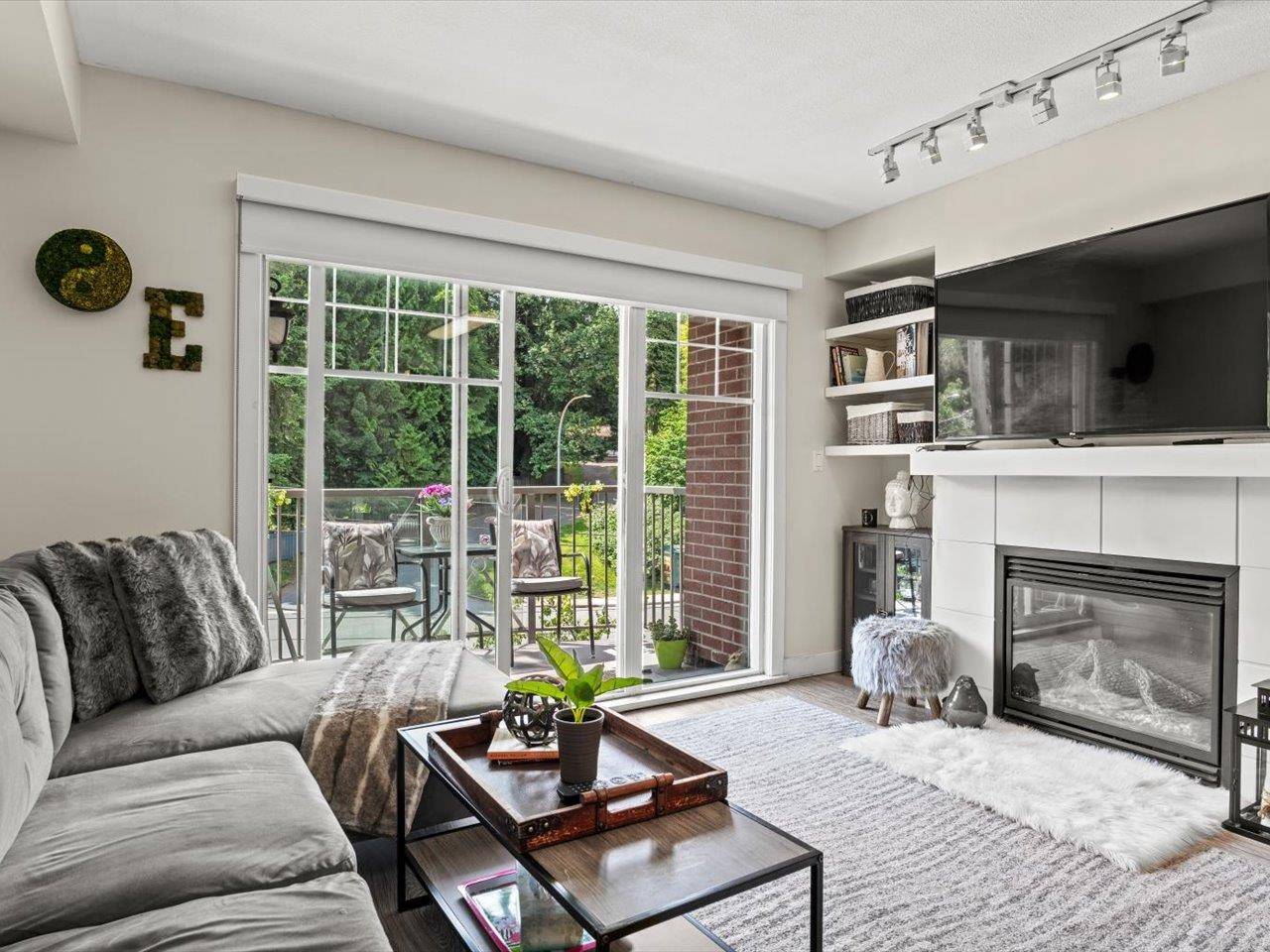 Port Moody, BC V3H 0B9,3260 St Johns ST #303