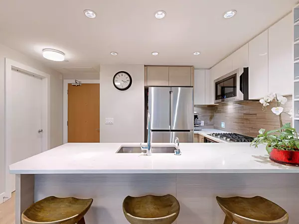 Vancouver, BC V5S 0H3,3451 Sawmill CRES #311