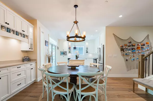 Chilliwack, BC V2R 0Z4,43318 Creekside CIR