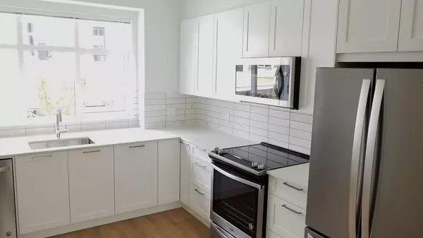 Surrey, BC V4N 6R7,18505 Laurensen PL #1002