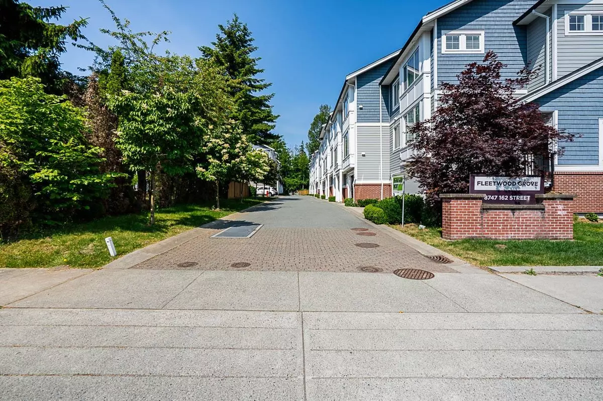 Surrey, BC V4N 6R1,8747 162 ST #16