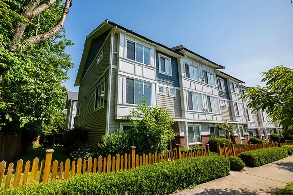 Surrey, BC V4N 6R1,8747 162 ST #16