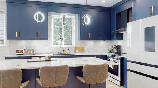 Roberts Creek, BC V0N 2W2,1102 Largo RD