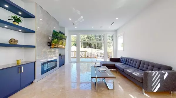 Roberts Creek, BC V0N 2W2,1102 Largo RD