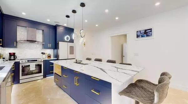 Roberts Creek, BC V0N 2W2,1102 Largo RD