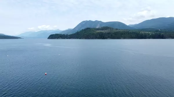 Sechelt, BC V7Z 0P8,6340 N Gale AVE