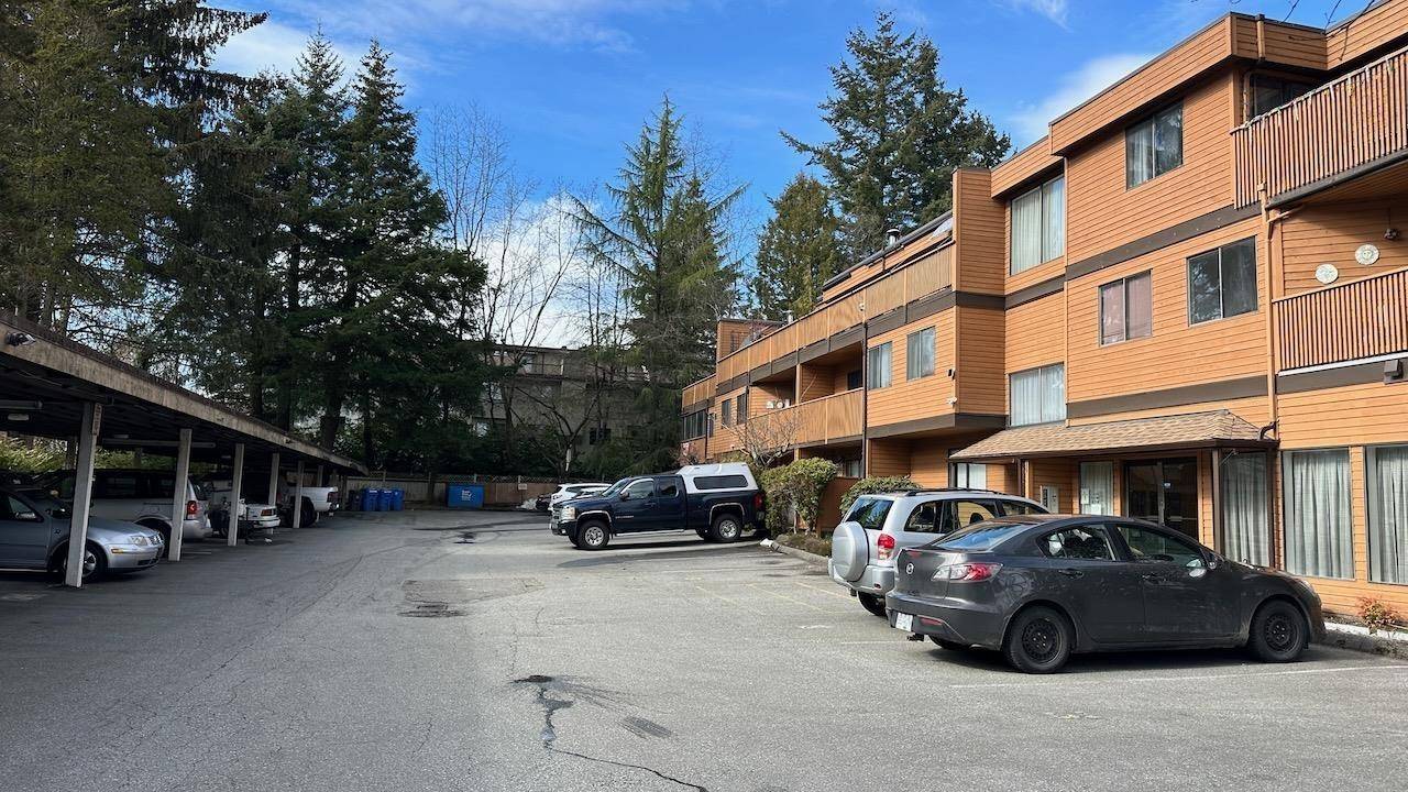 Surrey, BC V3W 4T1,7155 134 ST #104