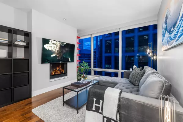 Vancouver, BC V6E 4V2,1111 Alberni ST #2003