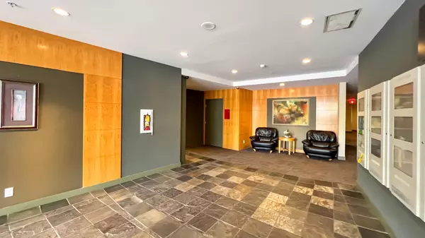 Richmond, BC V6Y 4G1,8180 Granville AVE #1305