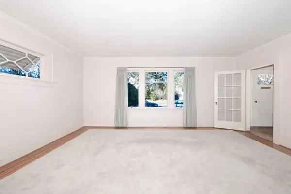 Vancouver, BC V6N 2V8,3548 W 37th AVE