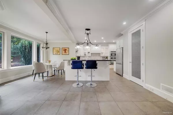 Surrey, BC V4P 3L9,14208 33 AVE