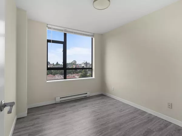 Vancouver, BC V5R 6G9,3520 Crowley DR #810
