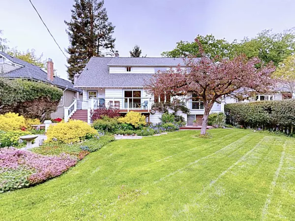 Vancouver, BC V6R 2Y6,4620 W 14th AVE