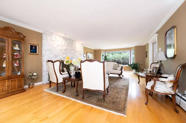 Burnaby, BC V5E 2A7,6350 Buckingham DR