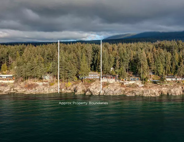 Roberts Creek, BC V0N 2W4,2525 Lower RD