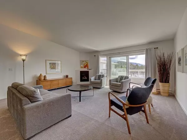 Sechelt, BC V7Z 0H1,1585 Field RD #206