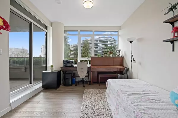 West Vancouver, BC V7T 0B6,788 Arthur Erickson PL #203