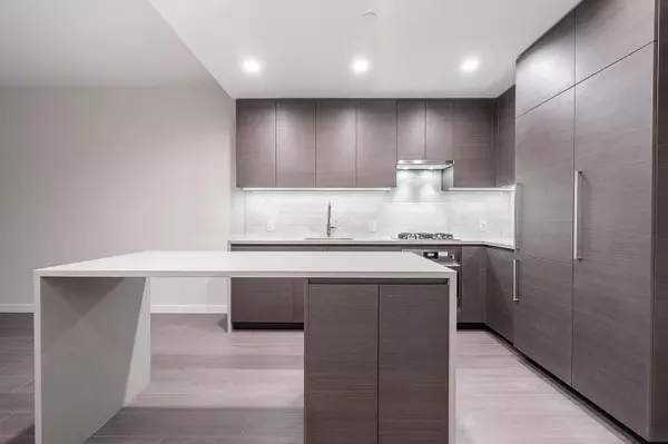 Burnaby, BC V5C 0N7,2186 Gilmore AVE #1303