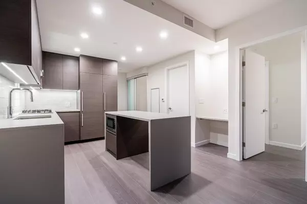 Burnaby, BC V5C 0N7,2186 Gilmore AVE #1303