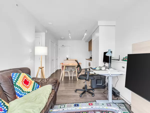 Coquitlam, BC V3J 0K3,652 Whiting WAY #1508