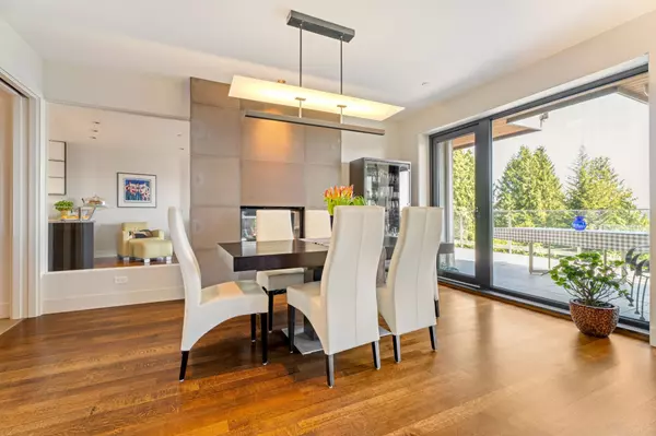 West Vancouver, BC V7V 3E9,3389 Thompson CRES