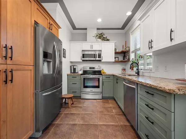 Chilliwack, BC V2R 0H7,45624 Storey AVE #1