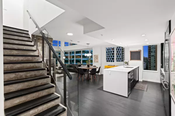 Vancouver, BC V6B 0C2,1009 Harwood ST #1802