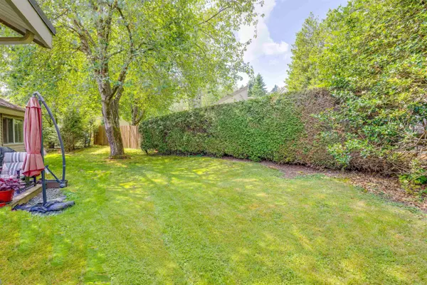 Surrey, BC V3S 5M8,6182 W Greenside DR