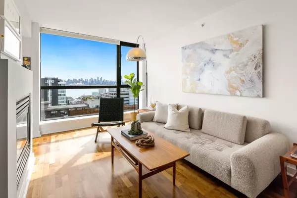 North Vancouver, BC V7M 3N3,124 W 1st ST #1103