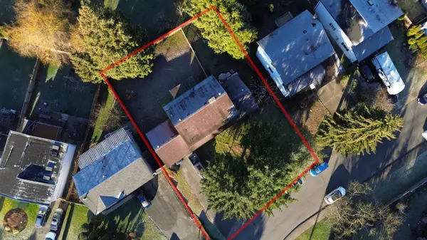 Coquitlam, BC V3C 4C2,830 Irvine ST