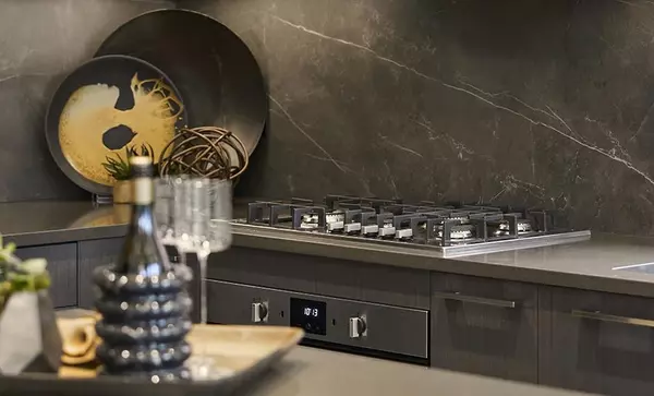 Burnaby, BC V5H 2P4,5860 Olive AVE #1007