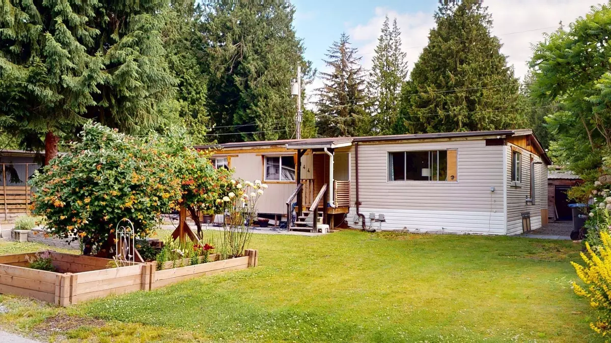 Squamish, BC V0N 1T0,1830 Mamquam RD #144