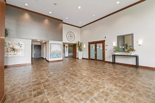 Port Moody, BC V3H 5N2,290 Newport DR #1006