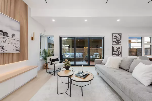 Vancouver, BC V5V 2Z8,373 E 33rd AVE #4