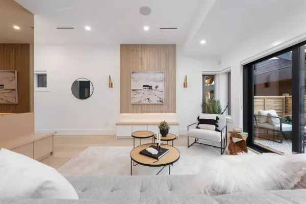 Vancouver, BC V5V 2Z8,373 E 33rd AVE #4