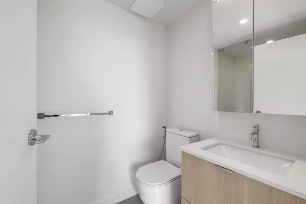 Coquitlam, BC V3K 0J1,318 Alderson AVE #2507
