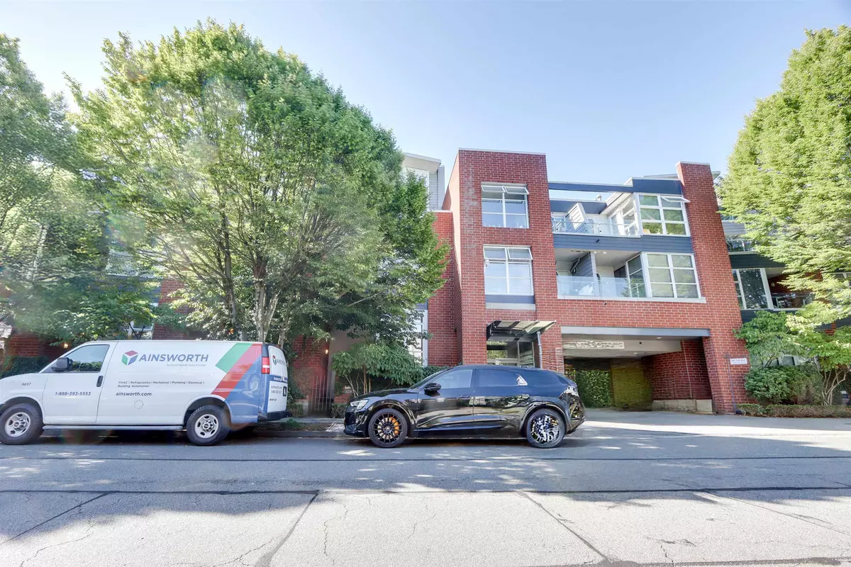 Vancouver, BC V5Z 1B5,638 W 7th AVE #314