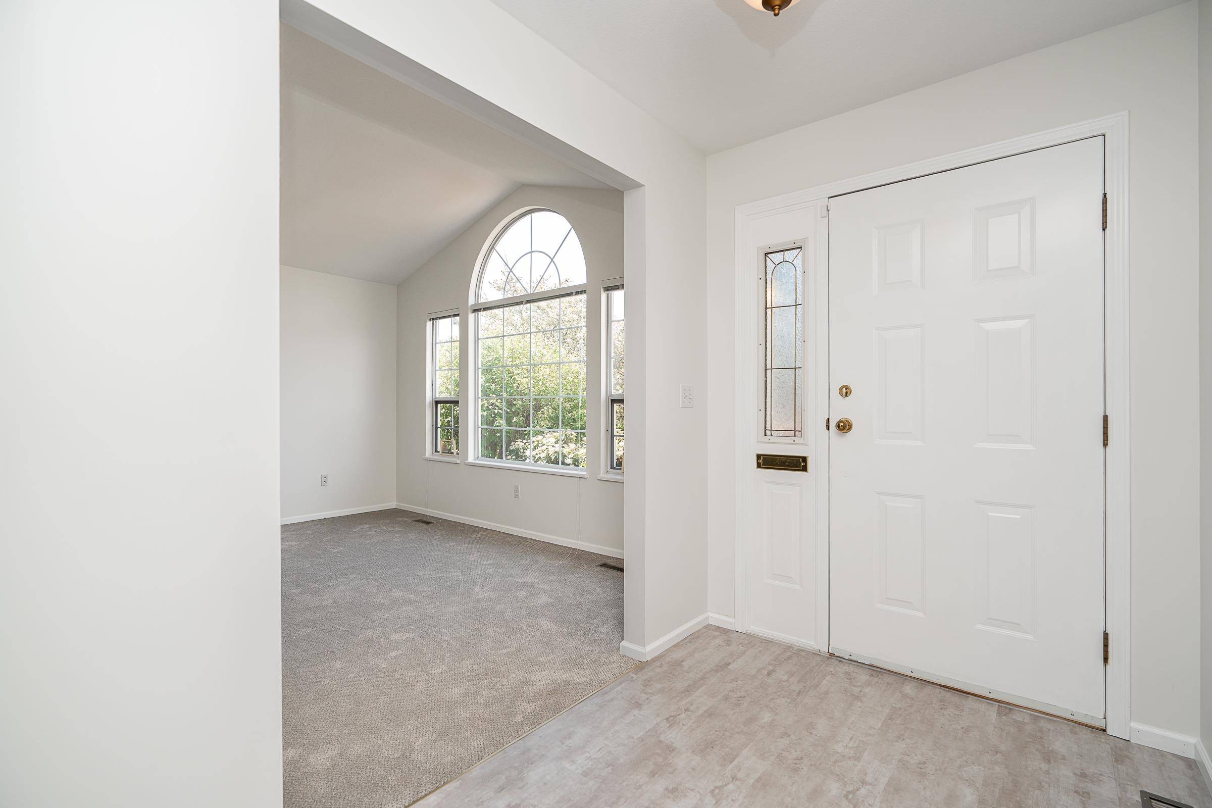 Maple Ridge, BC V2X 0M6,12320 206 ST