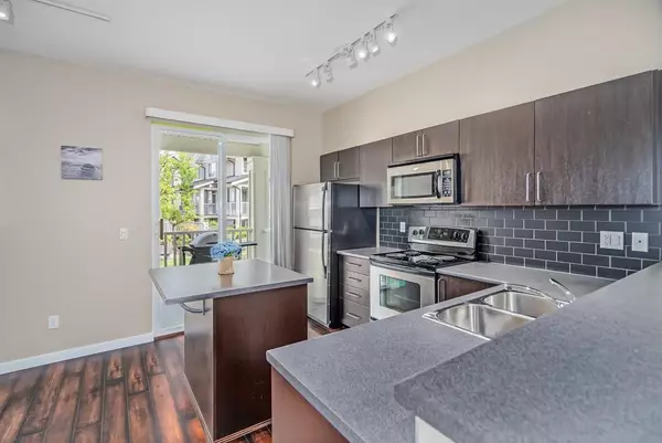 Surrey, BC V4N 5T8,6575 192 ST #37