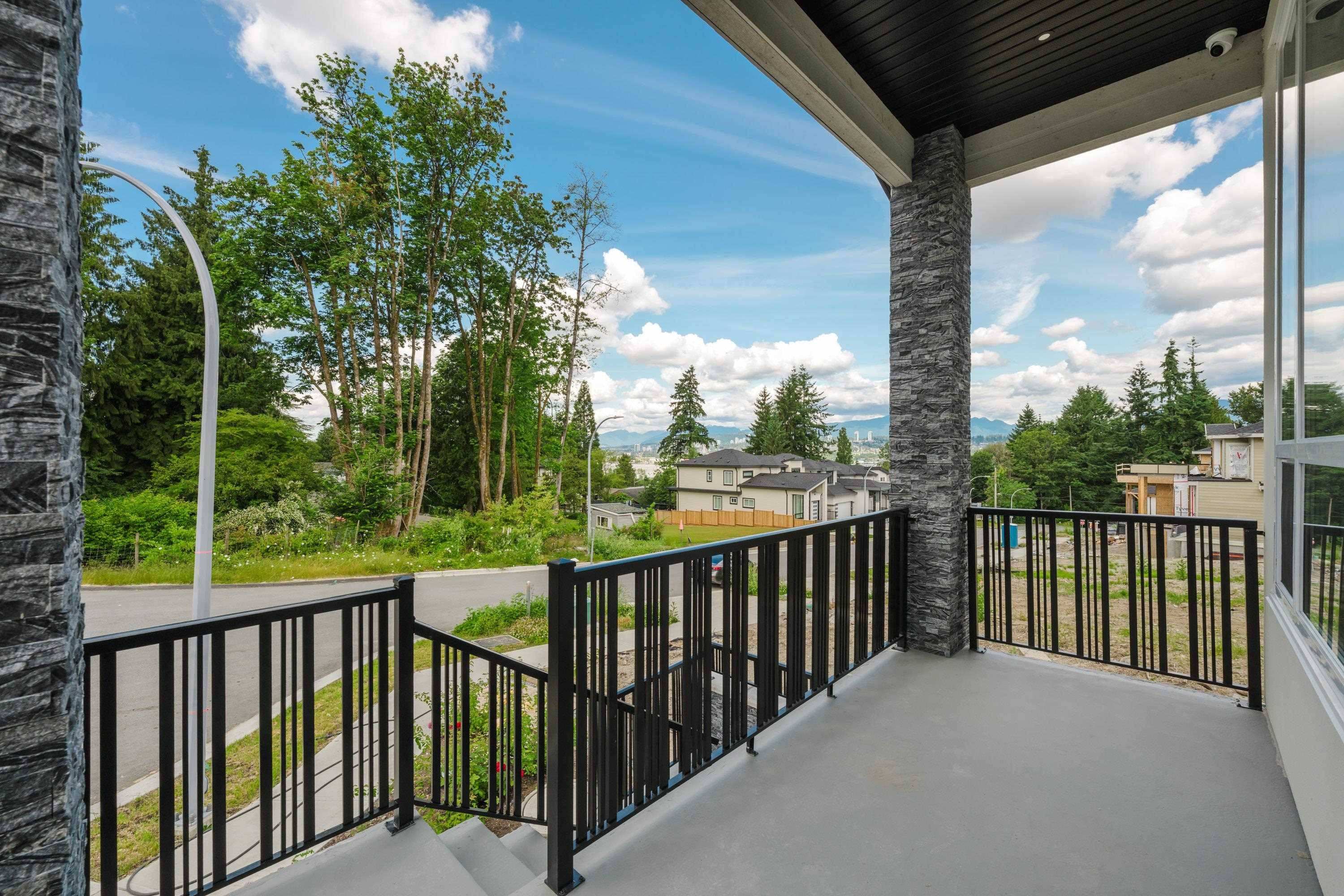 Surrey, BC V3T 4L1,11432 138a ST