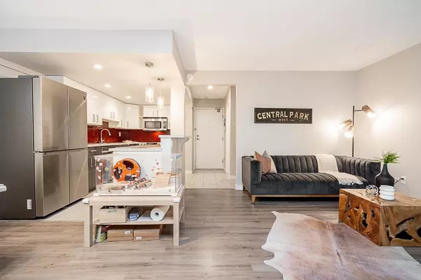 Coquitlam, BC V3J 1X5,1040 King Albert AVE #122